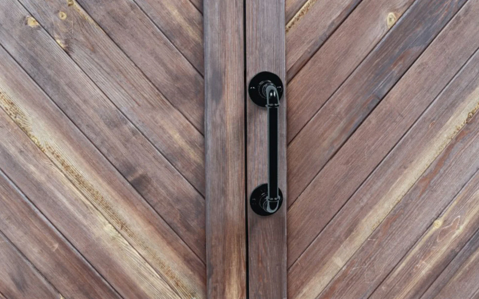 10-1/2" Black Finish Industrial Pipe Handle - Image 3