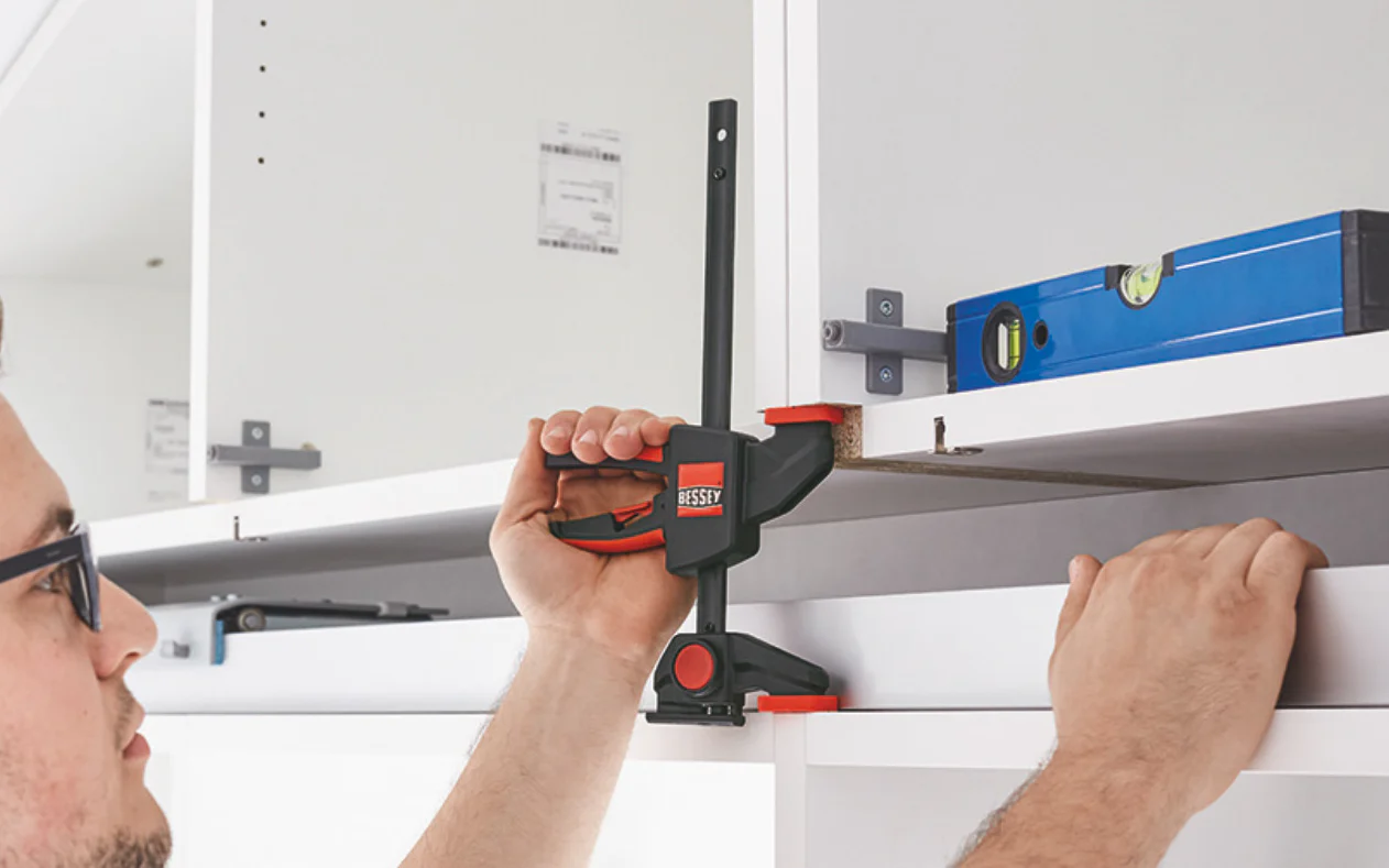 Bessey 2-PC One-Handed Track Saw Guide Table Clamps - EZR-SET - Image 5