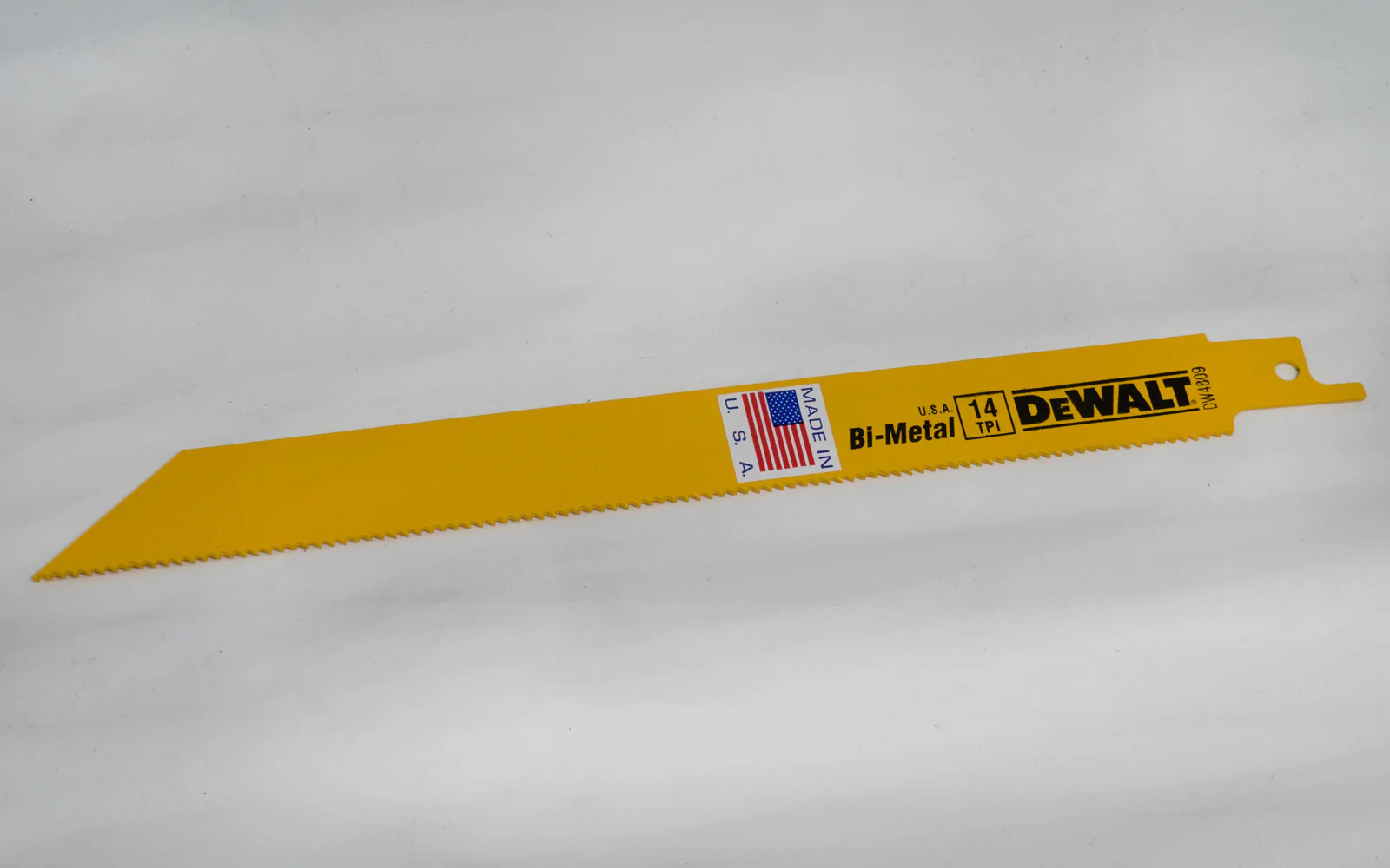 DeWalt 8" Bi-Metal Reciprocating Saw Blade - 14 TPI