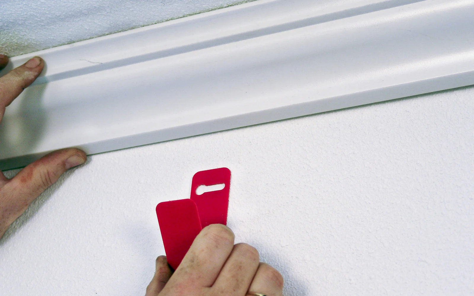 FastCap Crown Molding Clip - 4 Pack - Image 6