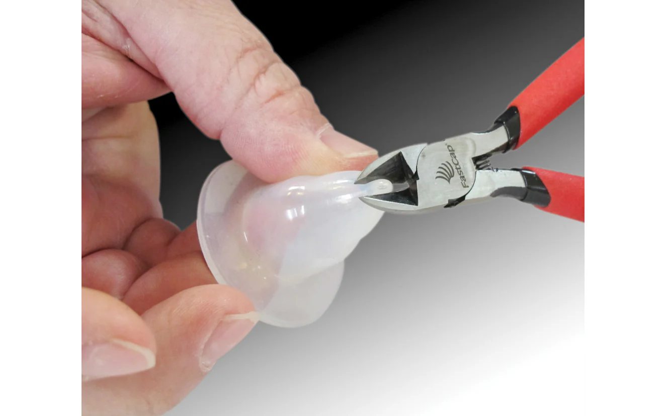 FastCap GluNip ~ Supple Silicone Bottle Top - Image 3