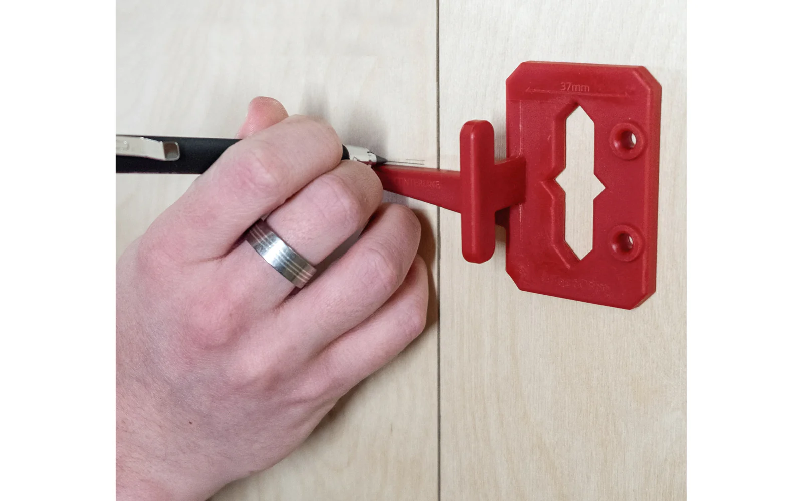 FastCap Hinge Jig for Euro Style Cabinets - Image 4