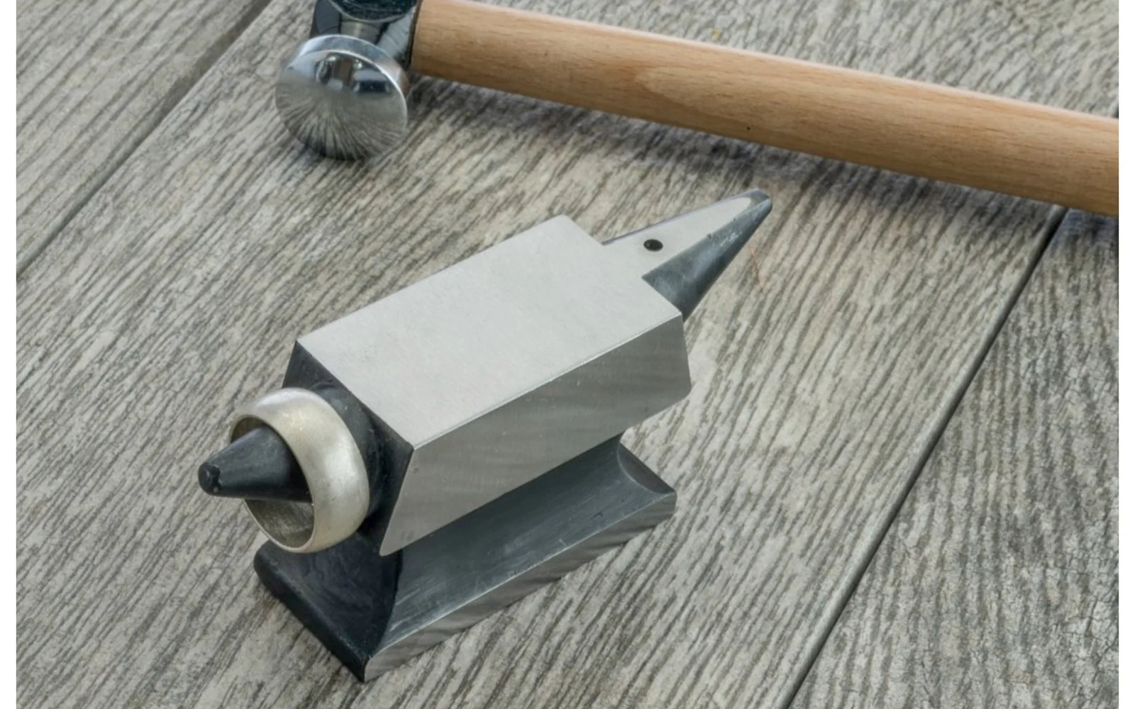 Forged Steel Double-Horned Anvil - 1.3 lb - Image 5