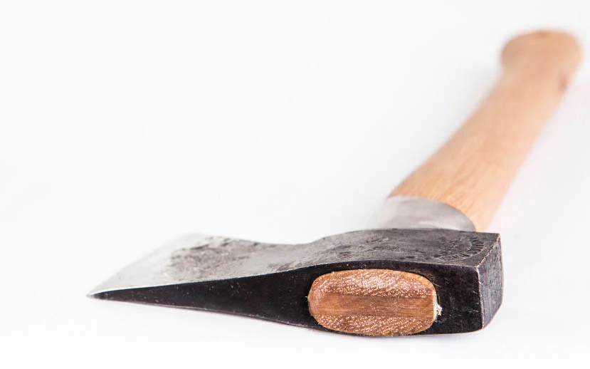 Gränsfors Bruk Outdoor Axe with Collar Guard ~ No. 425 - Image 5