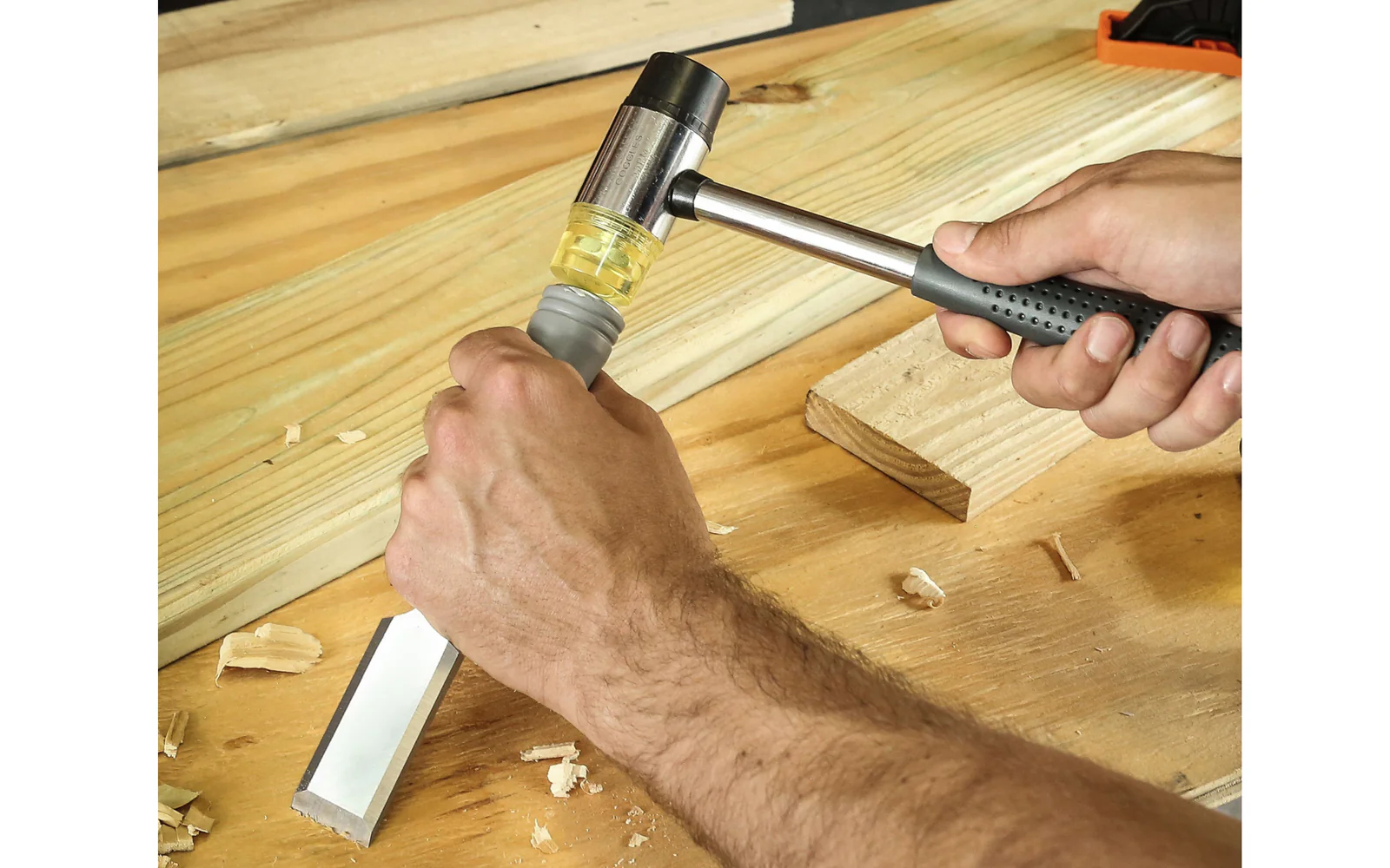 GreatNeck 8 oz Plastic & Rubber Mallet - Image 5