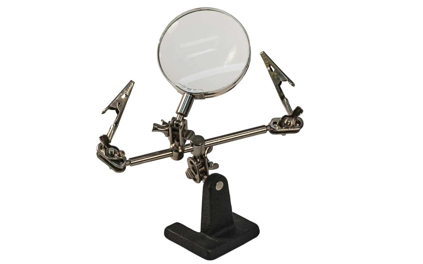 Helping Third Hand With Magnifying Glass
