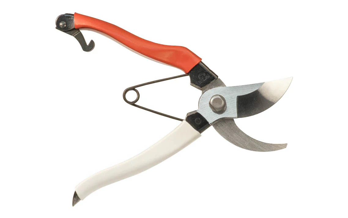 Japanese Okatsune Bypass Pruners ~ No. 103 Medium - Image 6
