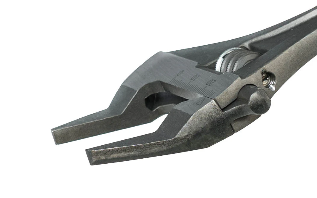 Japanese Thin Bent-Nose Adjustable Wrench - Image 2