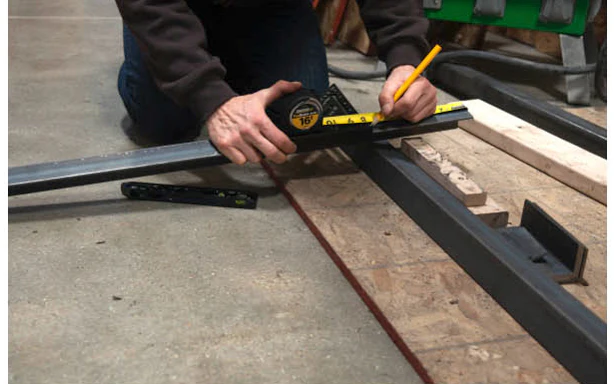 Johnson Level 7" Aluminum Laser Etched Rafter Square - Image 3