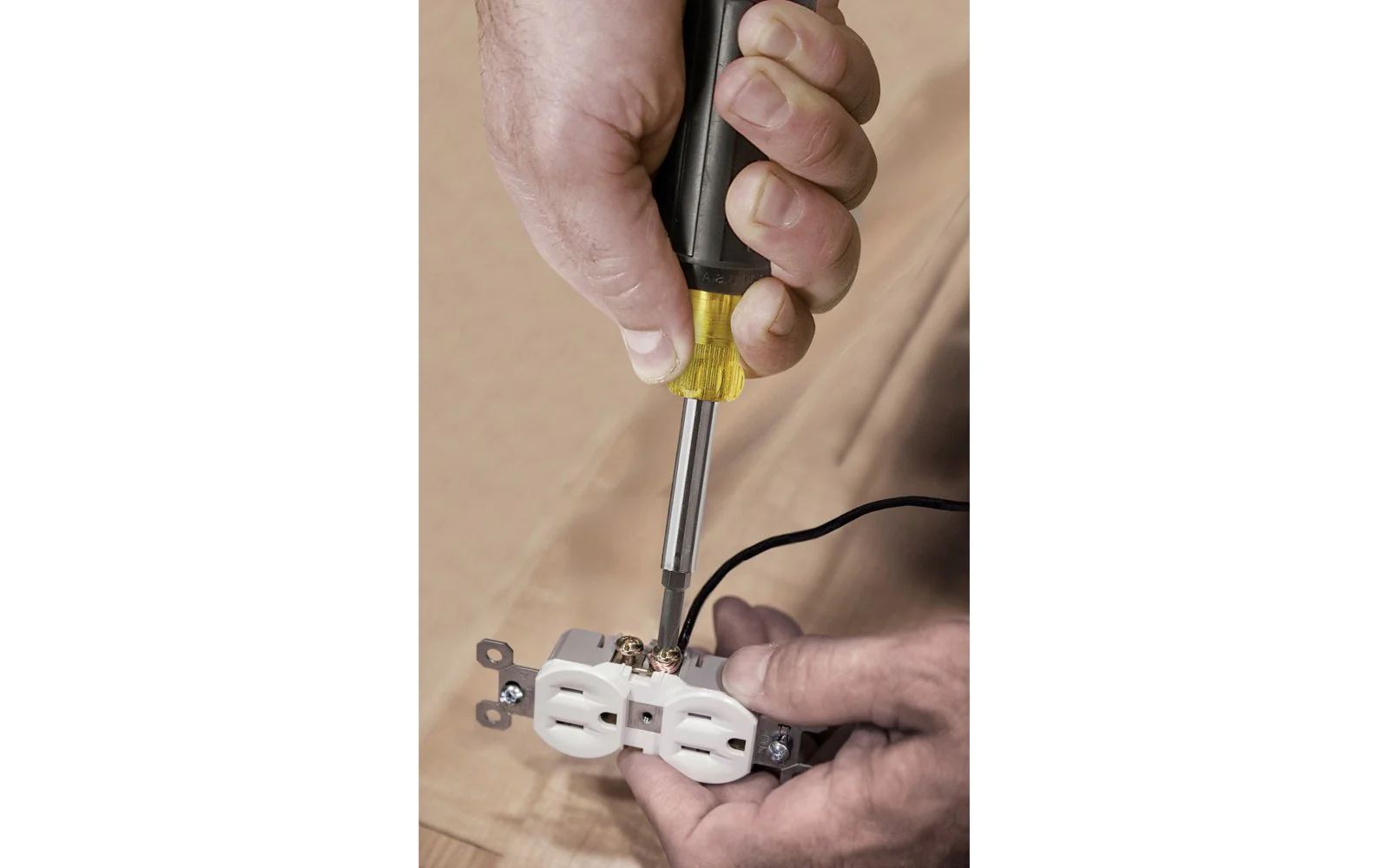 Klein 10-in-1 Screwdriver / Nut Driver - Image 2
