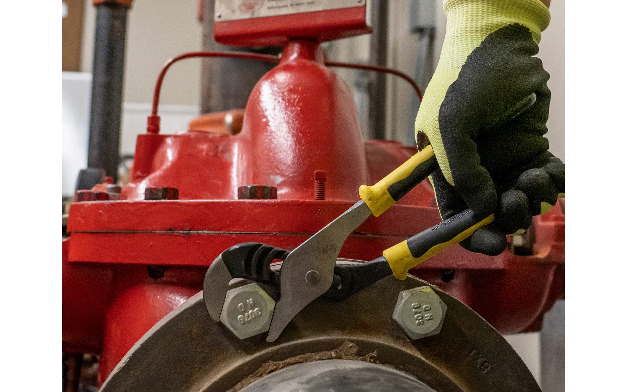 Klein Tools 'Journeyman' 10" Pump Pliers - Image 6