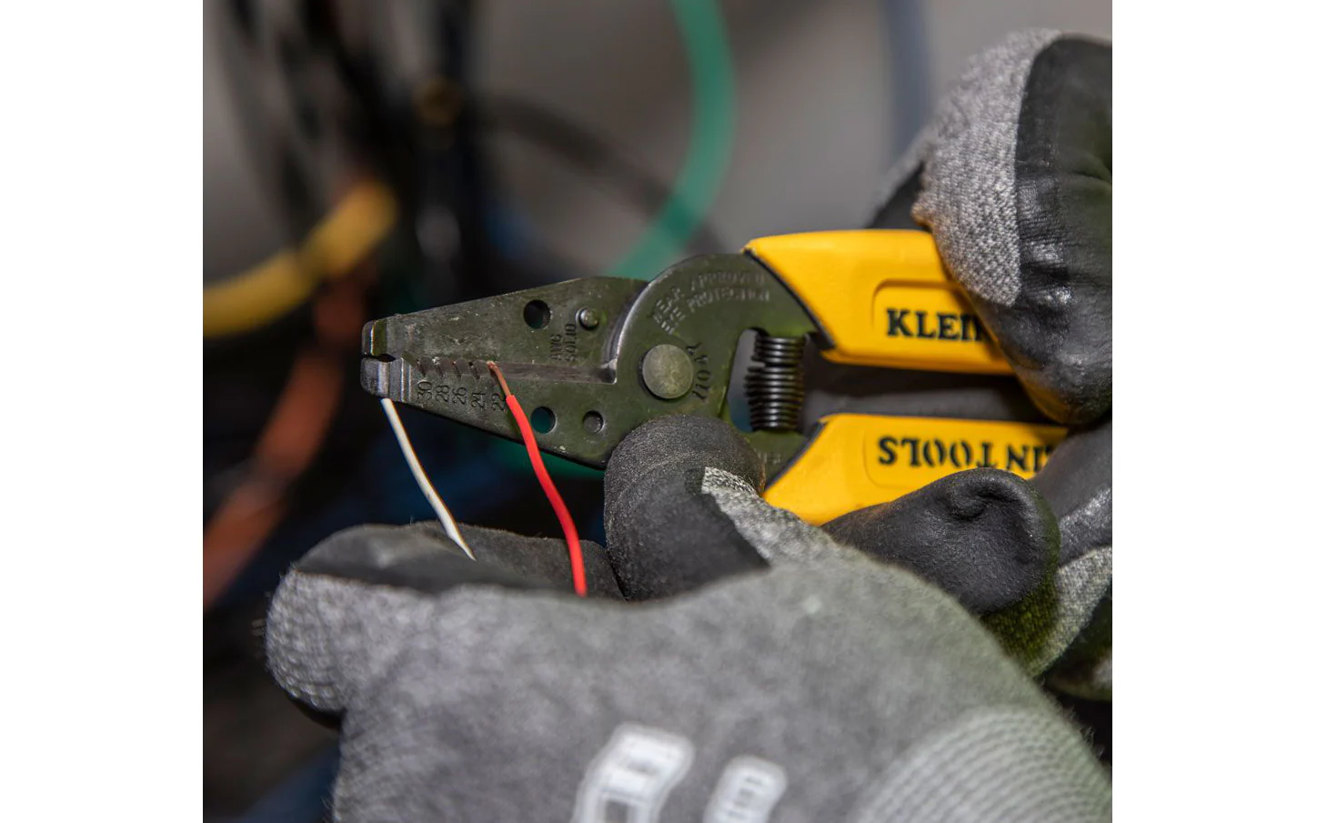 Klein Tools Wire Cutter & Stripper ~ 11047 - Image 4