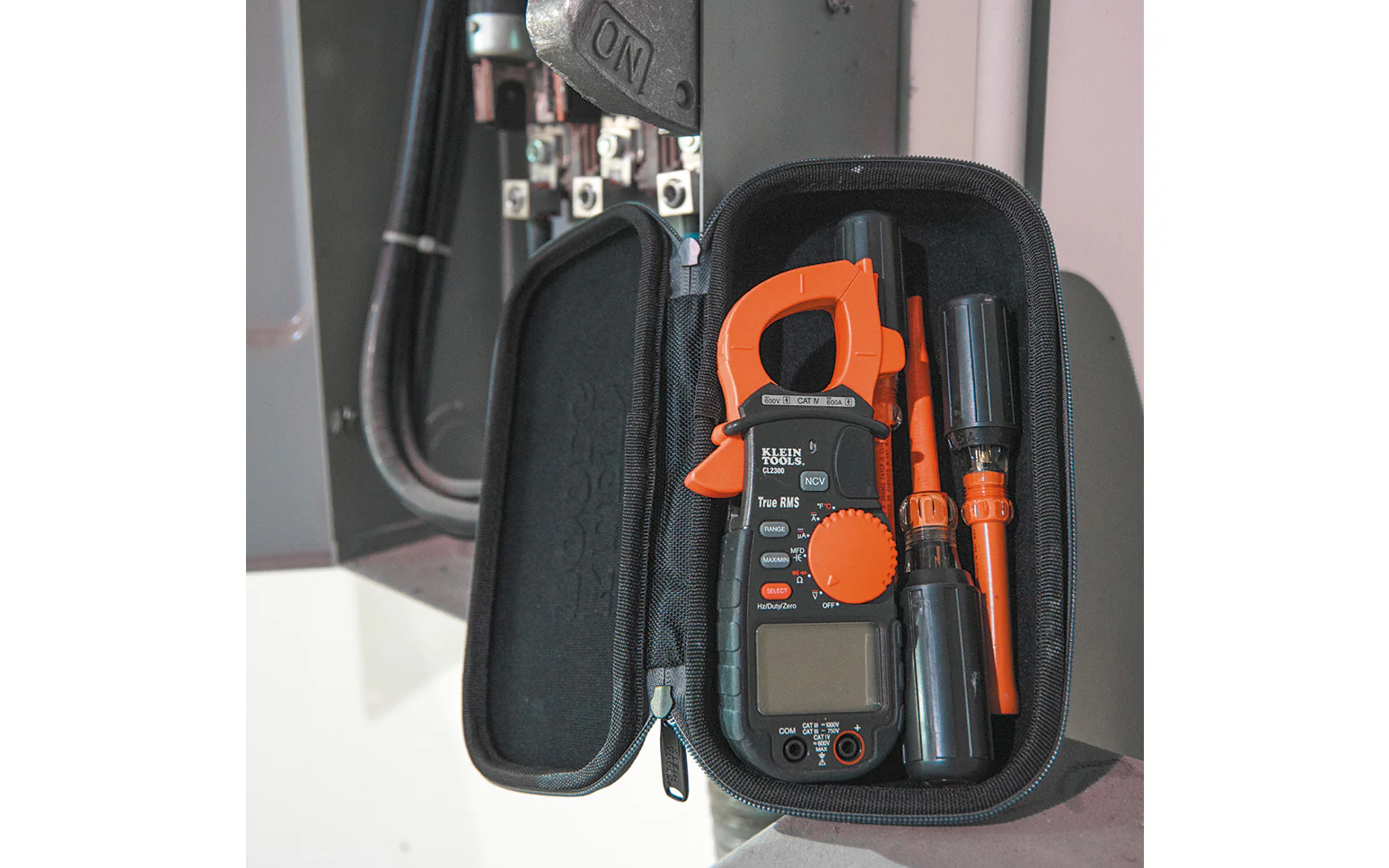 Klein Tradesman Pro Large Hard Case - Image 3