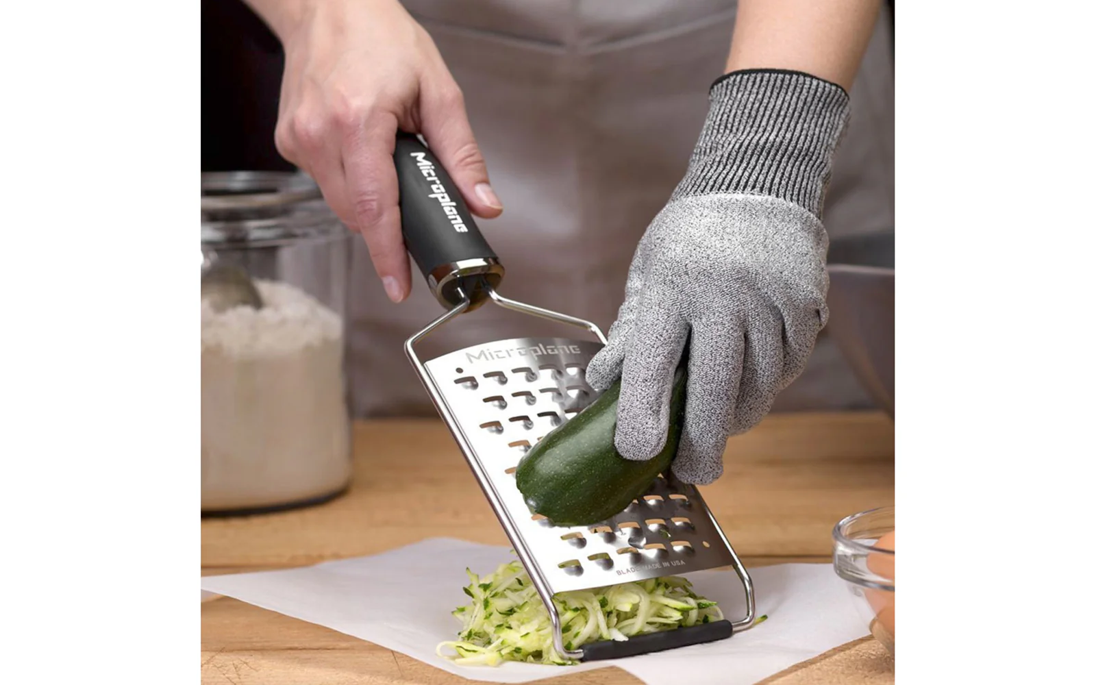 Microplane Cut Resistant Glove - 34007 - Image 3