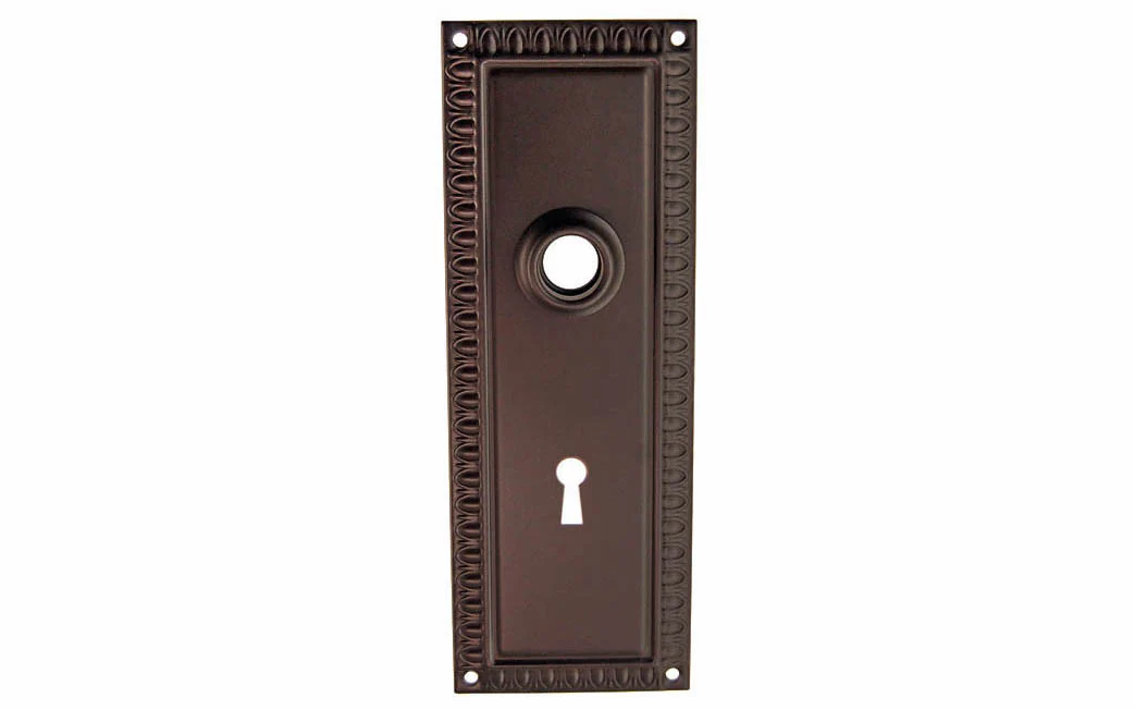 Orante Brass Escutcheon Door Plate with Keyhole - Image 4