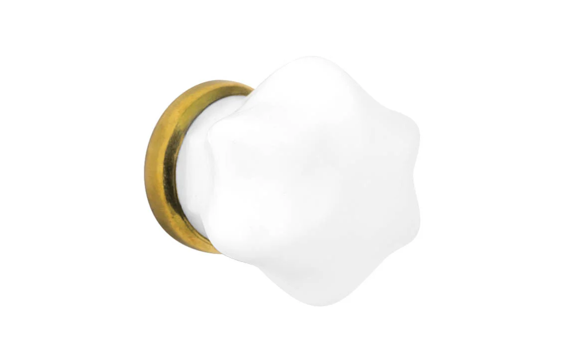 Star-Shaped Glass Knob ~ White